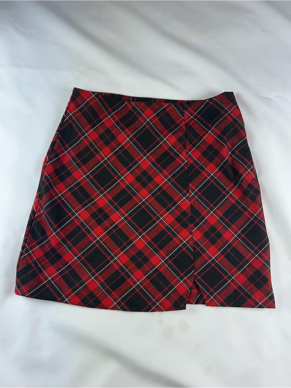 H&M Red and Black Plaid Mini Skirt Girls size Large(12-14)